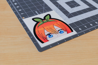 Yotsuba Peeker